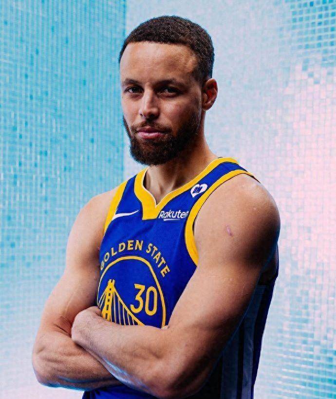 NBA球队的新晋球星崭露头角，成为关注焦点