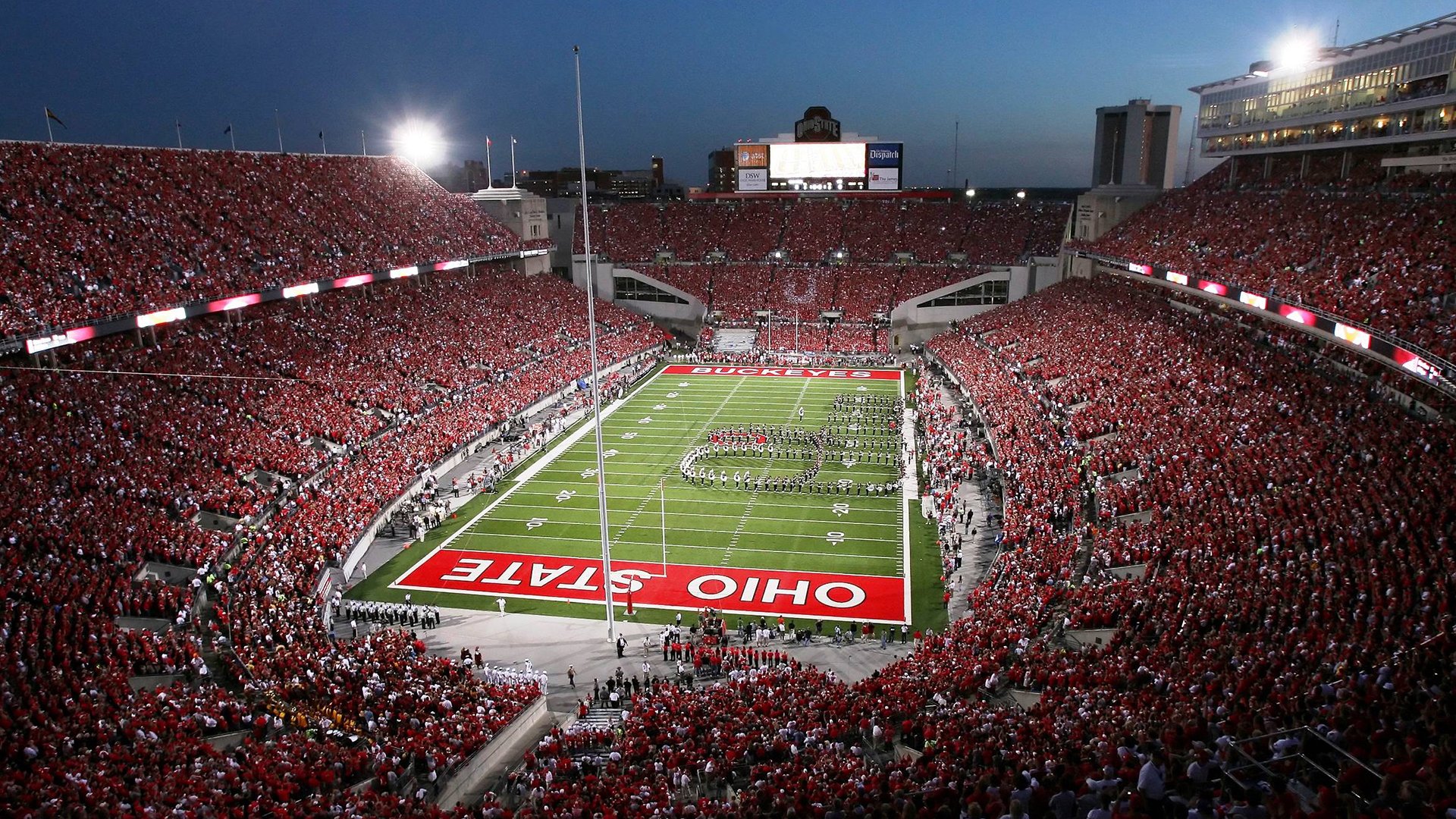 综合格斗赛场焦点！俄罗斯队对阵克罗地亚队，关键一战，双方鏖战至最后一刻