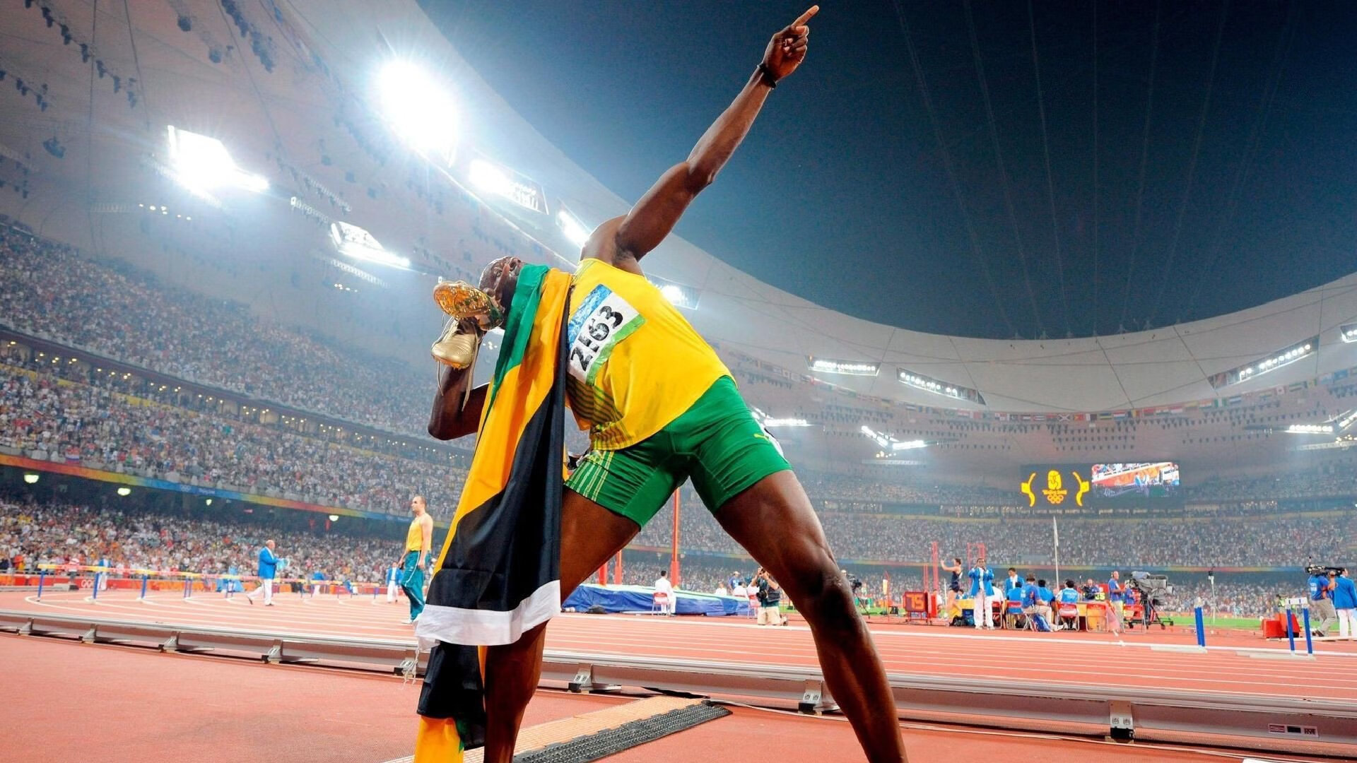 分区决赛转会风云：那不勒斯盯上锋线强援，约基奇或成交易筹码